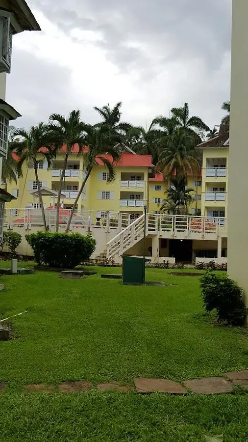 Mystic Ridge Apt 26F Ocho Rios Jamajka